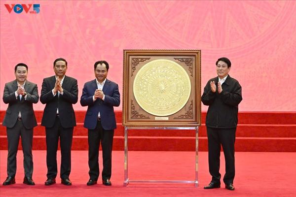 ルオン・クオン国家主席、ラオカイ省で植樹祭に出席