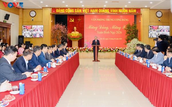 トー・ラム党書記長「直ちに業務に取り掛かり、通常のリズムを取り戻そう」