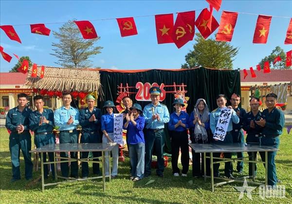 ນໍ້າໃຈລະຫວ່າງທະຫານ-ປະຊາຊົນ ຢູ່ເຂດປ້ອງກັນອາກາດ