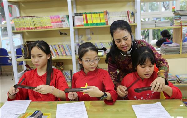 落实越共中央政治局关于发展越南文化决议的行动计划发布