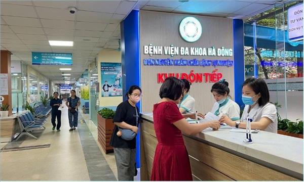 Hanoi expérimente la garantie des frais hospitaliers pour réduire les procédures administratives