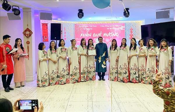 Xuân Bính Ngọ 2026: Cộng đồng người Việt tại Belarus hướng về quê hương, đất nước