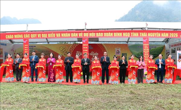 Lễ hội Lồng tồng: Nét đẹp văn hóa của cư dân vùng hồ Ba Bể