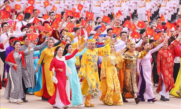 Nghị quyết số 80-NQ/TW: Phát triển văn hoá là đầu tư cho tương lai của dân tộc