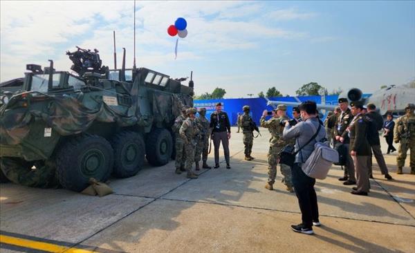 ກະ​ກຽມ​ງານ​ວາງ​ສະ​ແດງການ​ປ້ອງ​ກັນ​ຊາດ​ສາ​ກົນ ຫວຽດ​ນາມ ຄັ້ງ​ທີ 3 ປີ 2026 ຢ່າງ​ລອບ​ຄົບ​ຖີ່​ຖ້ວນ