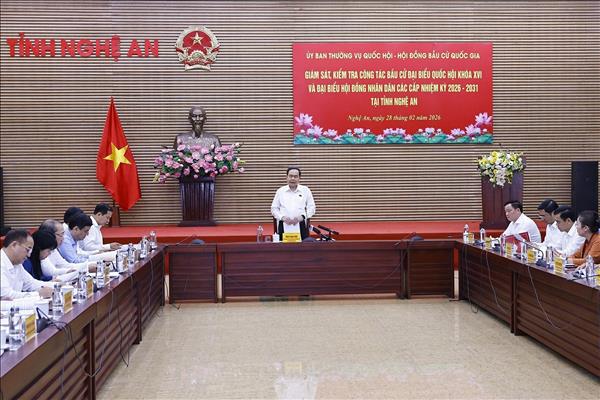 쩐 타인 먼 국회의장, 응에안성 선거 준비 상황 시찰