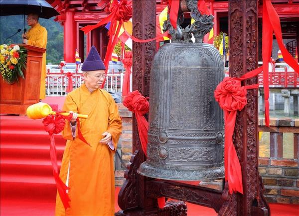 Le Festival de printemps de Tây Yên Tu célèbre le patrimoine et la paix