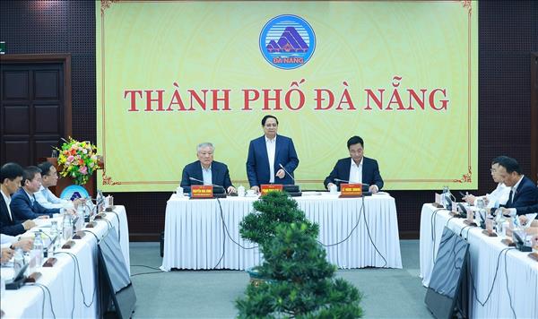 Thủ tướng Phạm Minh Chính làm việc với Ban Thường vụ Thành ủy Đà Nẵng