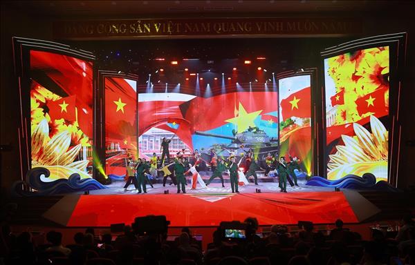 Chương trình nghệ thuật chính luận Thủ tướng Phạm Văn Đồng - Trọn đời vì nước vì dân