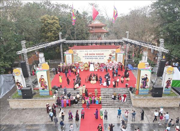 Về hội Lim thỏa nỗi nhớ mong  