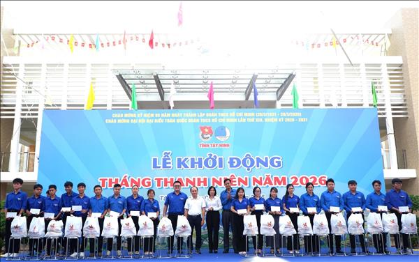 Tháng Thanh niên 2026: Trao tặng nhiều công trình an sinh xã hội ý nghĩa