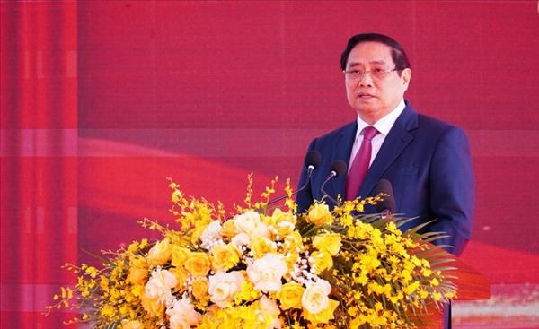 ທ່ານນາຍົກລັດຖະມົນຕີ ຟ້າມວັນດົ່ງ ດ້ວຍບັນດາບົດຮຽນອັນລ້ຳຄ່າໃນວິວັດການພັດທະນາປະເທດຊາດ