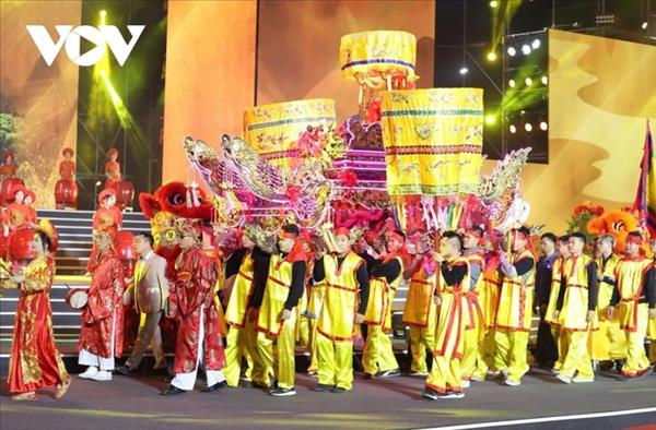 バクダン江の戦い勝利1088周年 ハイフォンで伝統祭り開幕