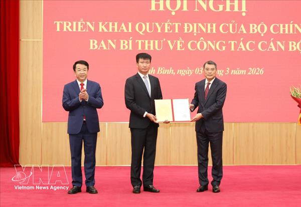 Tran Huy Tuan asume el cargo de secretario del Comité del Partido de Ninh Binh