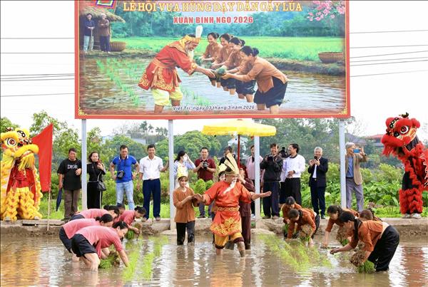 Phát huy giá trị di sản văn hóa thời đại Hùng Vương tại Phú Thọ