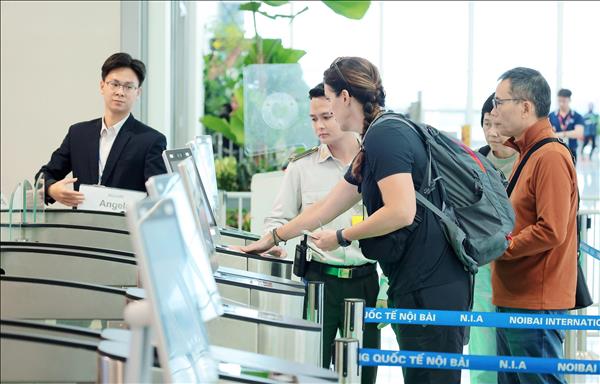 Vietnam Airlines điều chỉnh đường bay, duy trì khai thác an toàn giữa Việt Nam và châu Âu