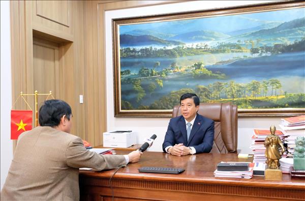 Bí thư Tỉnh ủy Lâm Đồng Y Thanh Hà Niê Kđăm: Bảo đảm dân chủ, đúng luật trong công tác bầu cử