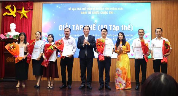 Quảng Ngãi: Trao giải Cuộc thi tìm hiểu trực tuyến về bầu cử