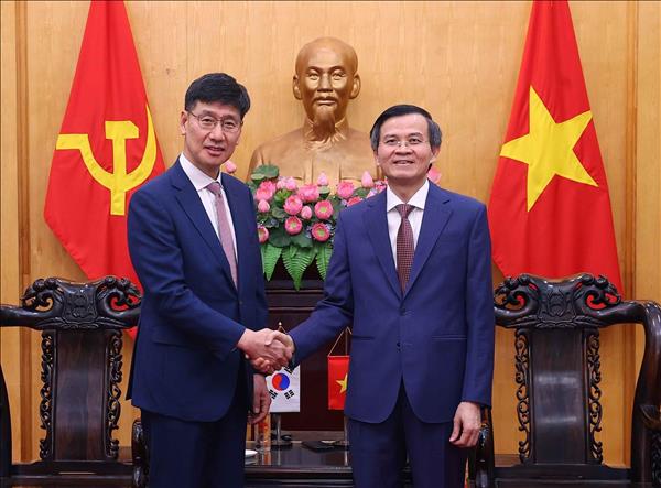 National academy of politics, Samsung Vietnam cooperate on leadership training programme