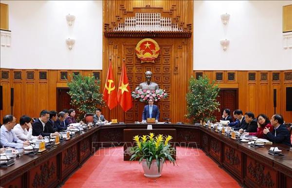 ນາ​ຍົກ​ລັດ​ຖະ​ມົນ​ຕີ ຮຽກ​ຮ້ອງ​ຕ້ອງ​ຮັກ​ສາ​ເສດ​ຖະ​ກິດ​ມະ​ຫາ​ພາກໃຫ້​ເປັນ​ປົກ​ກະ​ຕິ ພ້ອມ​ທັງ​ຕ້ອງຮັບ​ມື​ກັບ​ທຸ​ກ​ກໍ​ລະ​ນີ​ຢ່າງ​ມີ​ໄຫວ​ພິບ