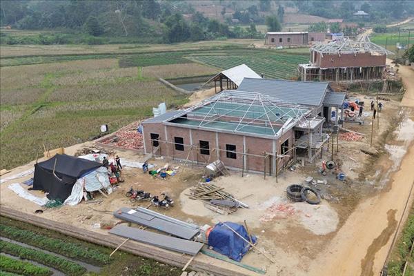 ຊີ​ວິດ​ໃໝ່​​ຢູ່​ເຂດ​ໃຈ​ກາງ​ນ້ຳ​ຖ້ວມ​ບ້ານຈຸດ ໄດ້​ຟື້ນ​ຟູຄືນໃໝ່