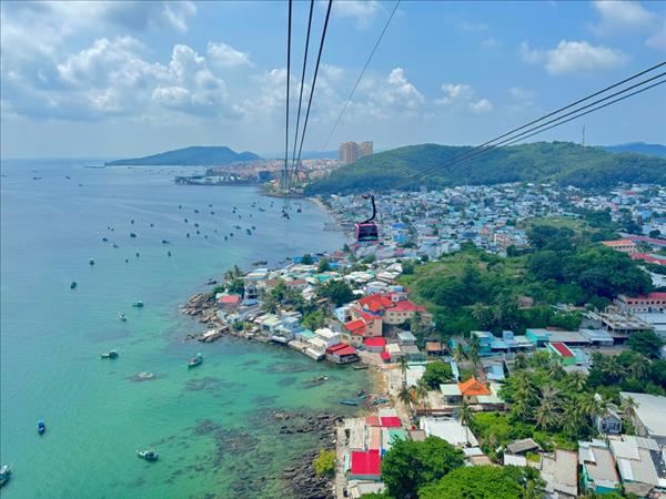 Trois télécabines vietnamiennes parmi les plus spectaculaires dAsie