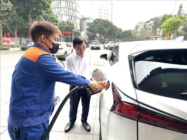 Thị trường xăng dầu Hà Nội ổn định sau kỳ điều chỉnh giá ngày 5/3​