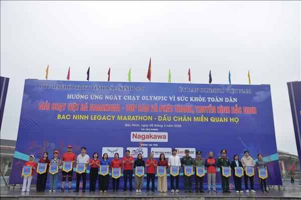 Hơn 8.000 người tham gia Ngày chạy Olympic vì sức khỏe toàn dân 2026