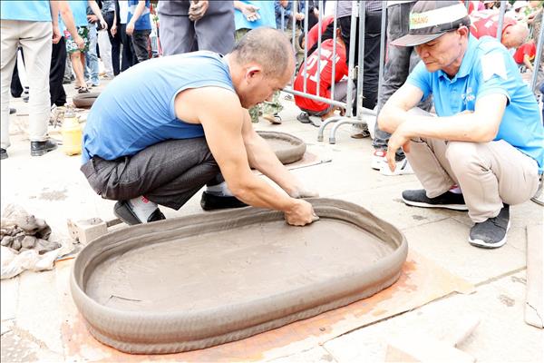 Gìn giữ nét đẹp văn hóa truyền thống trò chơi dân gian pháo đất