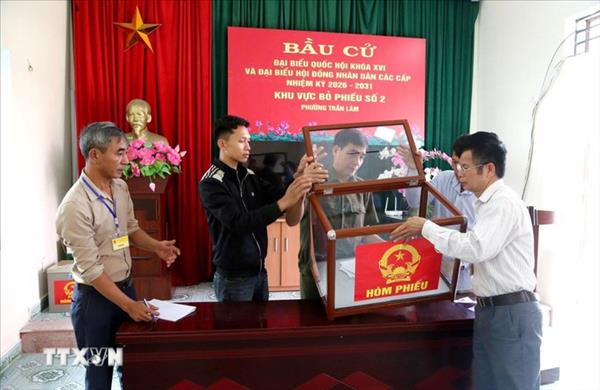 ບັນ​ດາ​ທ້ອງ​ຖິ່ນ​ກຽມ​ພ້ອມ​ໃຫ້​ແກ່​ວັນ​ບຸນ​ເລືອກ​ຕັ້ງ