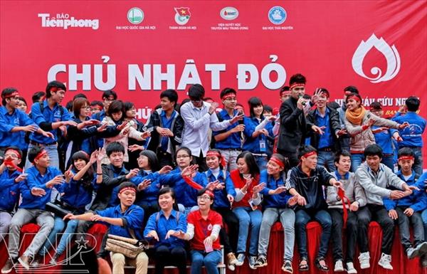 ວັນ​ອາ​ທິດ​ແດງ 2026 ດຶງ​ດູດ​ນັກ​ສຶກ​ສາ​ອາ​ສາ​ສະ​ໝັກ​ບໍ​ລິ​ຈາກ​ເລືອດ ເປັນ​ຈຳ​ນວນຫຼາຍ