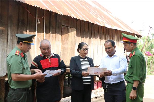 Giữ vững trận địa an ninh cho ngày hội của toàn dân