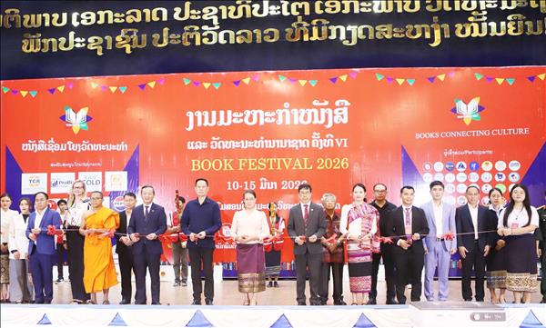 Gắn kết quan hệ đặc biệt Việt Nam-Lào tại Lễ hội Sách quốc tế