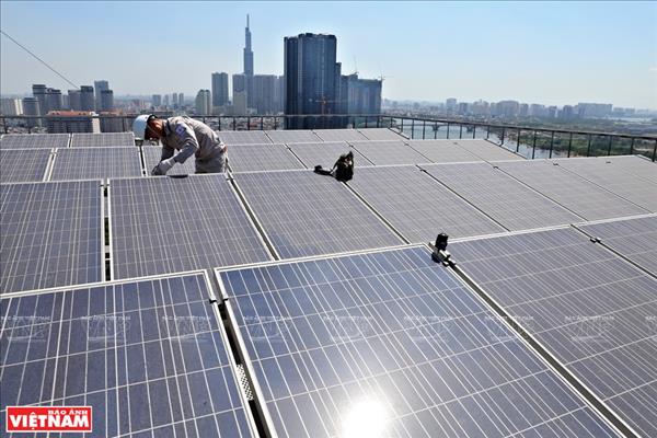 Vietnam impulsa transición hacia la energía verde mediante la energía solar residencial