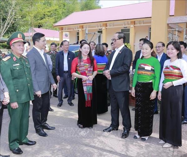 Vicepresidente del Legislativo revisa preparativos electorales en comuna de Pu Luong