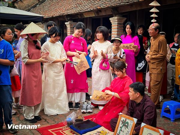 韓, 베트남 관광객 ‘10년 복수 비자 추진…여행 환경 변화 기대