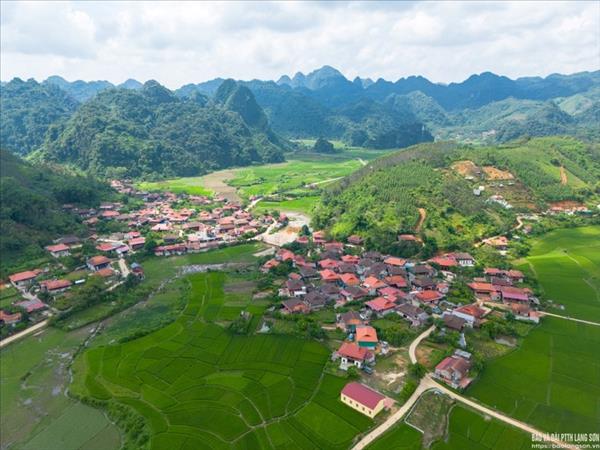 ランソン省のヒューリエン村：観光発展のため遺産保全に取り組む