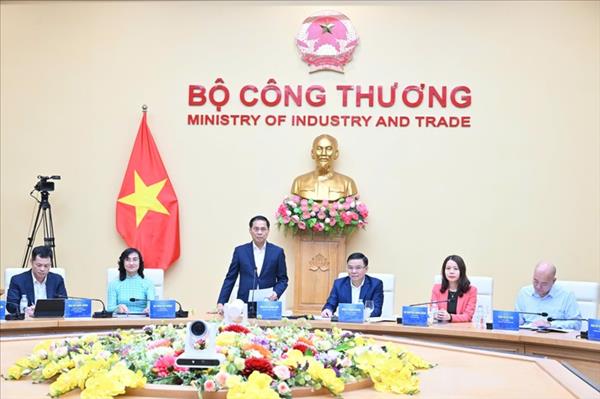 ກະຊວງອຸດສາຫະກຳການຄ້າຈັດກອງປະຊຸມມອບຮັບໜ້າທີ່ສົ່ງເສີມການຄ້າ