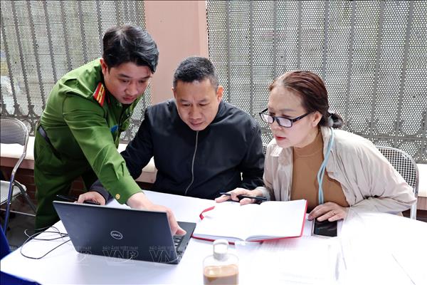 应用数字化技术服务选举活动