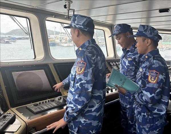 Nâng cao chất lượng huấn luyện, sẵn sàng chiến đấu trên biển