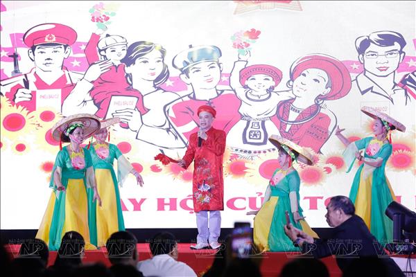 Hà Nội náo nức bầu không khí Ngày hội non sông