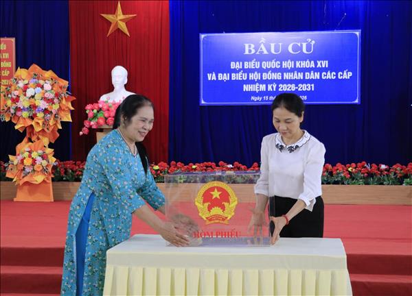 Bầu cử Quốc hội và HĐND: Đảm bảo các cử tri đều tự tay bỏ lá phiếu của mình