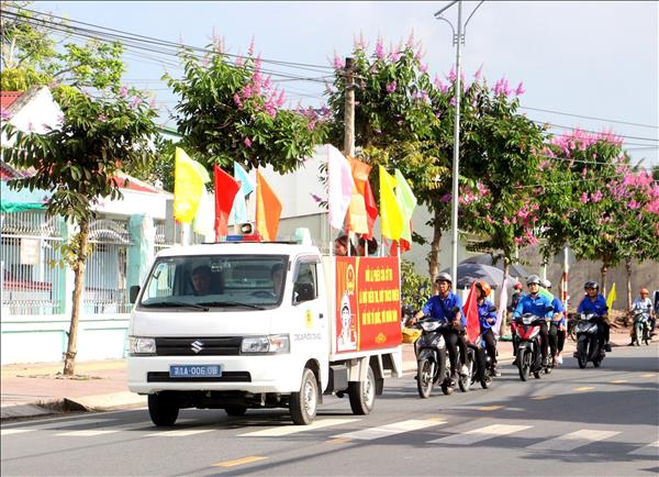 Bầu cử Quốc hội và HĐND: Đóng góp vào sự thành công chung của ngày hội non sông