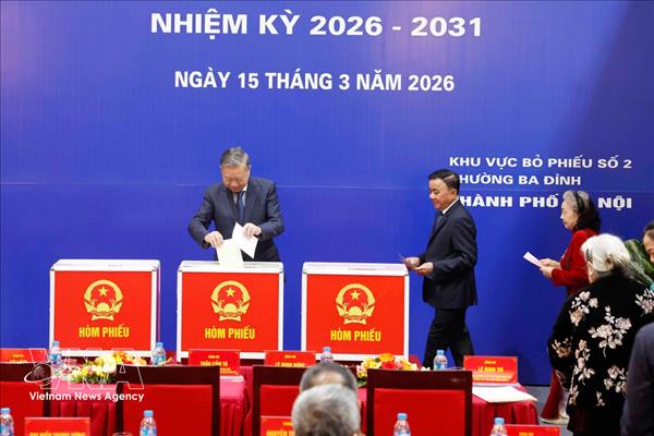 Генеральный секретарь То Лам проголосовал в квартале Бадинь города Ханоя