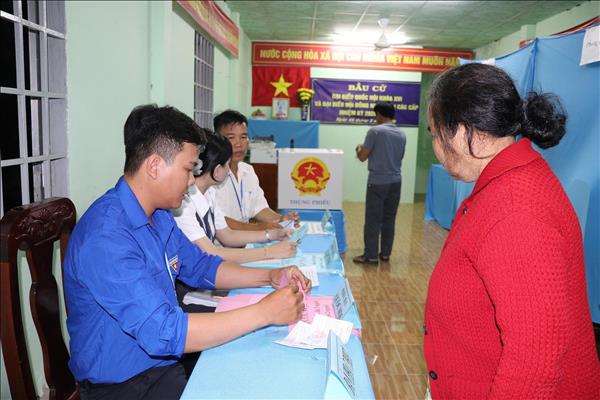 베트남 유권자 7,800만 명 투표…제16대 국회의원 및 지방선거 실시