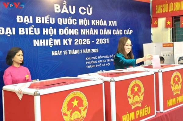 អាណិកជនវៀតណាមឆ្ពោះទៅ ទិវាបុណ្យទូទាំងប្រទេស ដោយផ្តាំផ្ញើរសេចក្តីជឿជាក់តាមរយៈសន្លឹកឆ្នោត