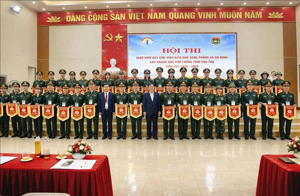 Tạo chuyển biến trong giảng dạy môn Giáo dục quốc phòng và an ninh bậc THPT