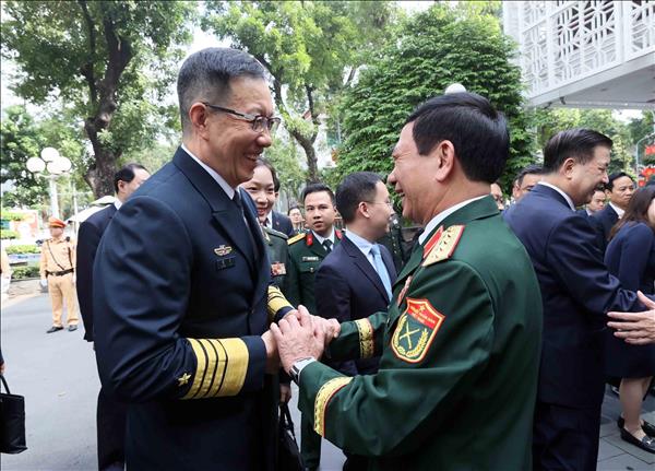 Chinese defence minister visits Commando Brigade 113