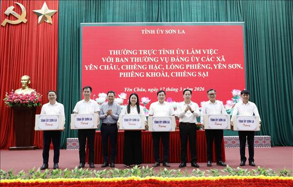 Xây dựng các sản phẩm đặc trưng, nâng cao giá trị nông sản của địa phương