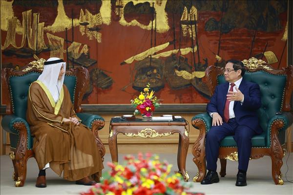 Thủ tướng Phạm Minh Chính đề nghị hiện thức hóa kết quả điện đàm giữa Thủ tướng với Tổng thống UAE